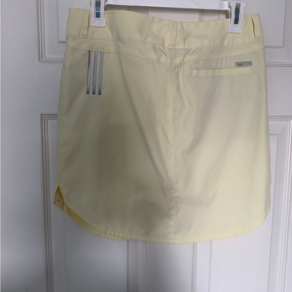 Adidas Small Light Yellow Athletic Skort with Reflective Detail